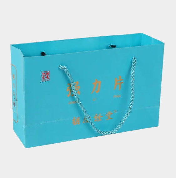 蓝色礼品袋包装，选择增强购物体验的选择